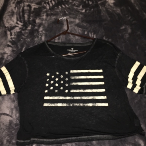 Crop top - Picture 1 of 2